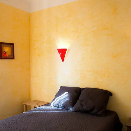 Les 12 Sables Apartment *